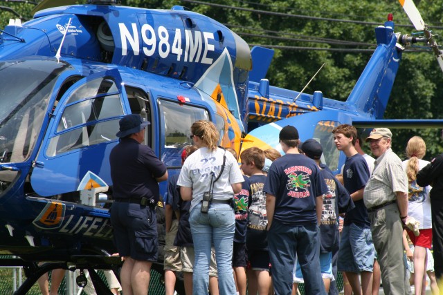 The Junior's checking out the &quot;Stat Med Evac&quot; helicopter, 2006